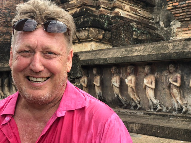 Paris Books uitgeverij